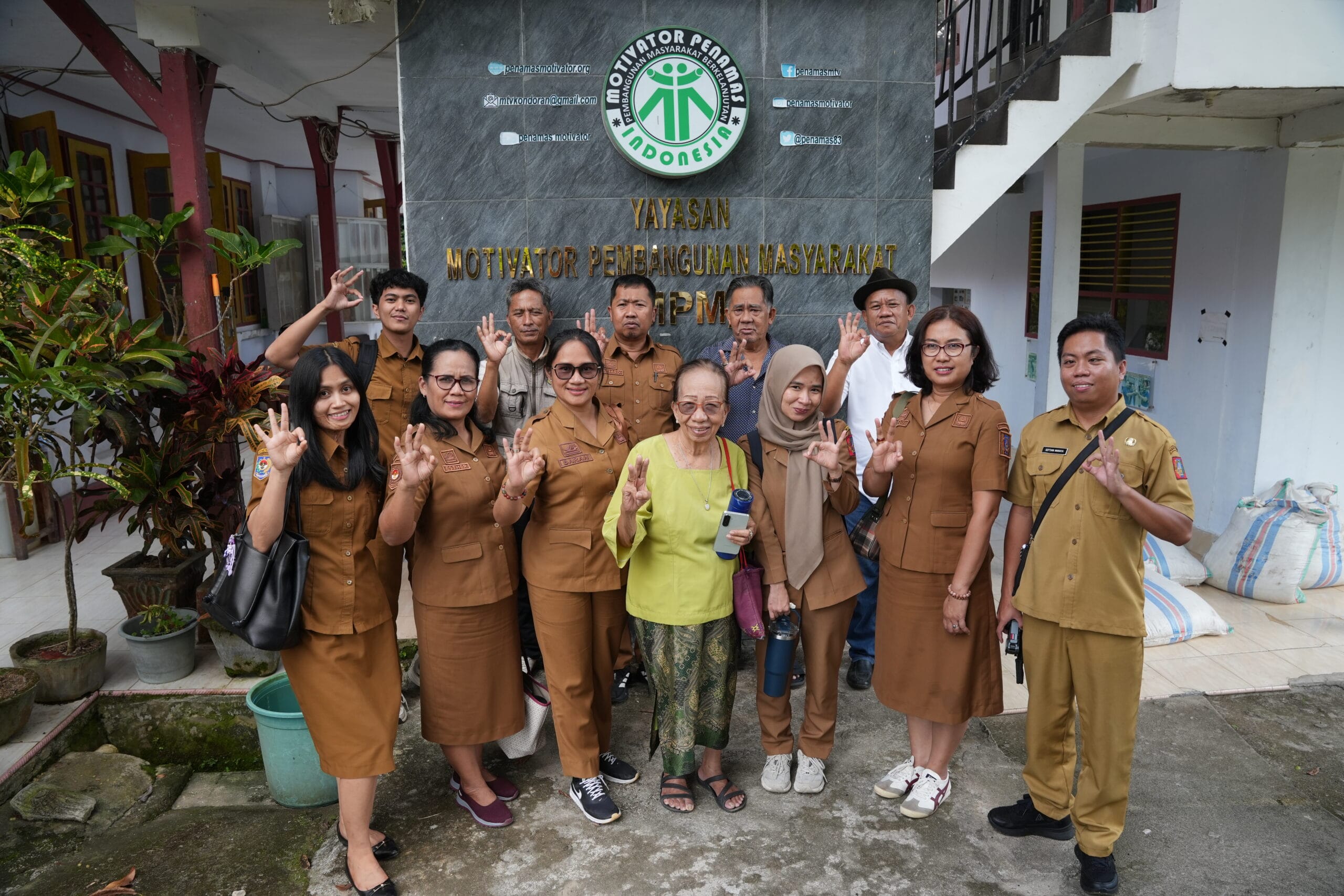 Rapat Koordinasi DLH Tana Toraja dan YMPM Bahas Penetapan Desa Dampingan untuk Program Kampung Iklim (PROKLIM) 2026